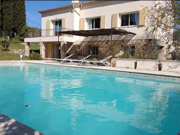 Location saisonnière T4 & piscine 🏡
