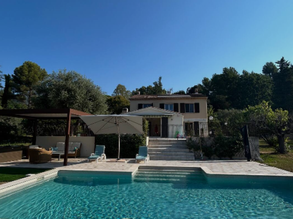 Location saisonnière Villa & piscine 🏡