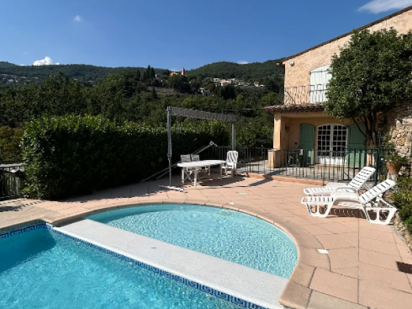 Location saisonnière T4 dans Villa 🏡