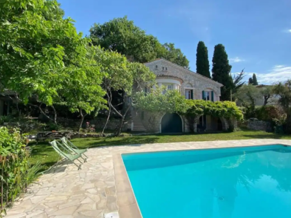 Location saisonnière Villa & piscine 🏡