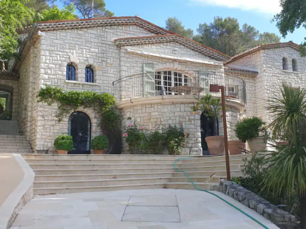 Location saisonnière Villa & piscine 🏡