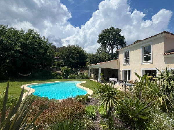 Location saisonnière Villa & piscine 🏡