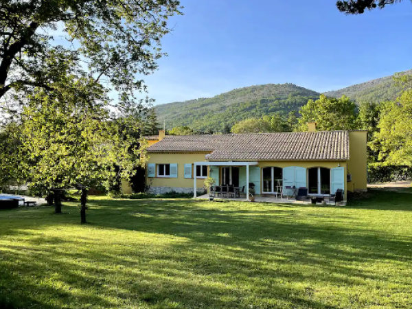 Location saisonnière Villa & piscine 🏡